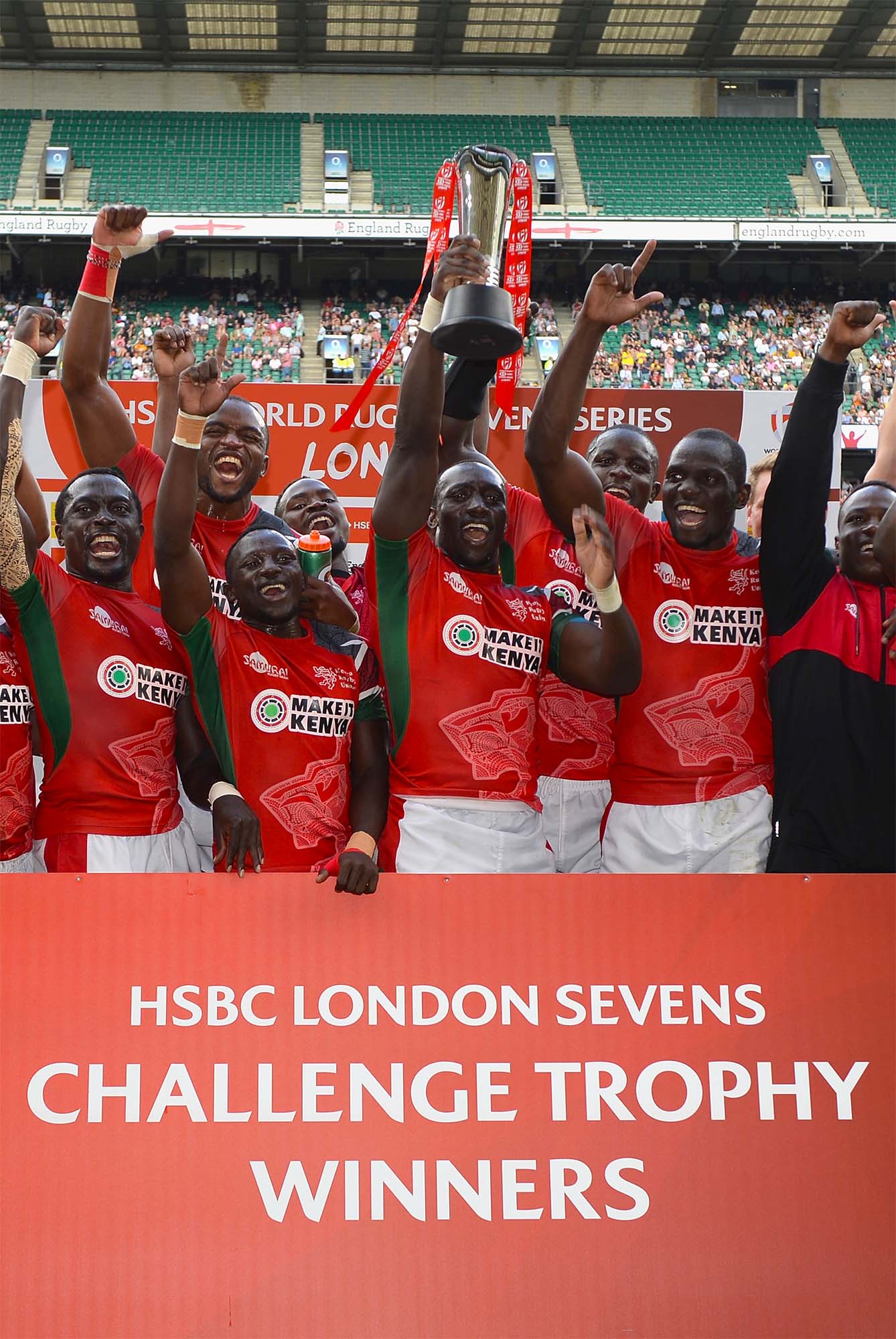 designers-and-makers-of-HSBC-London-Sevens-trophy