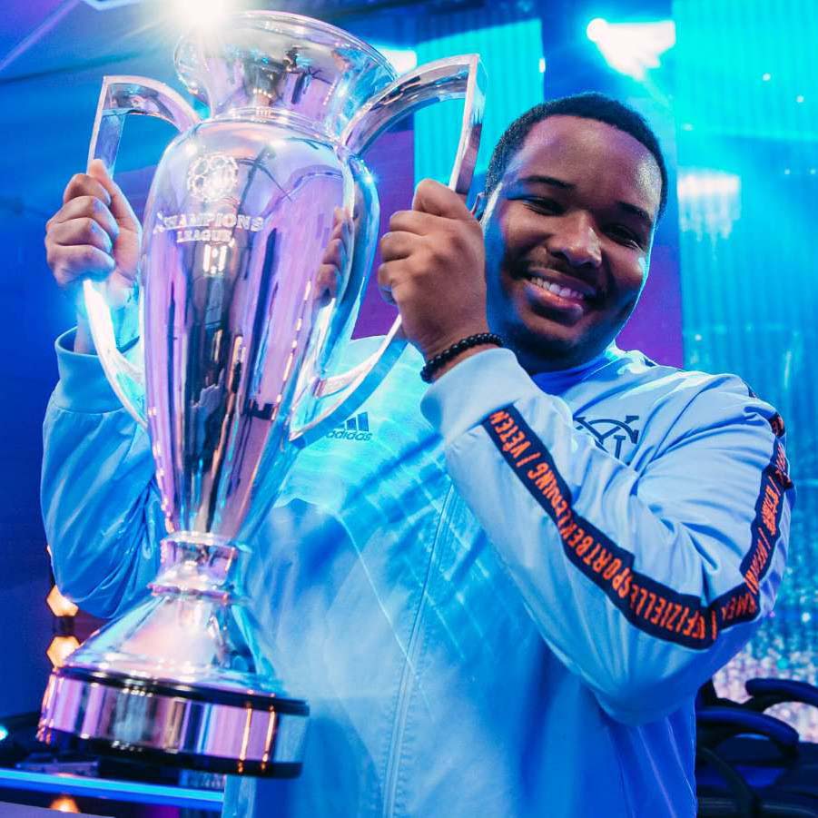 echampions-league-trophy-winner-square