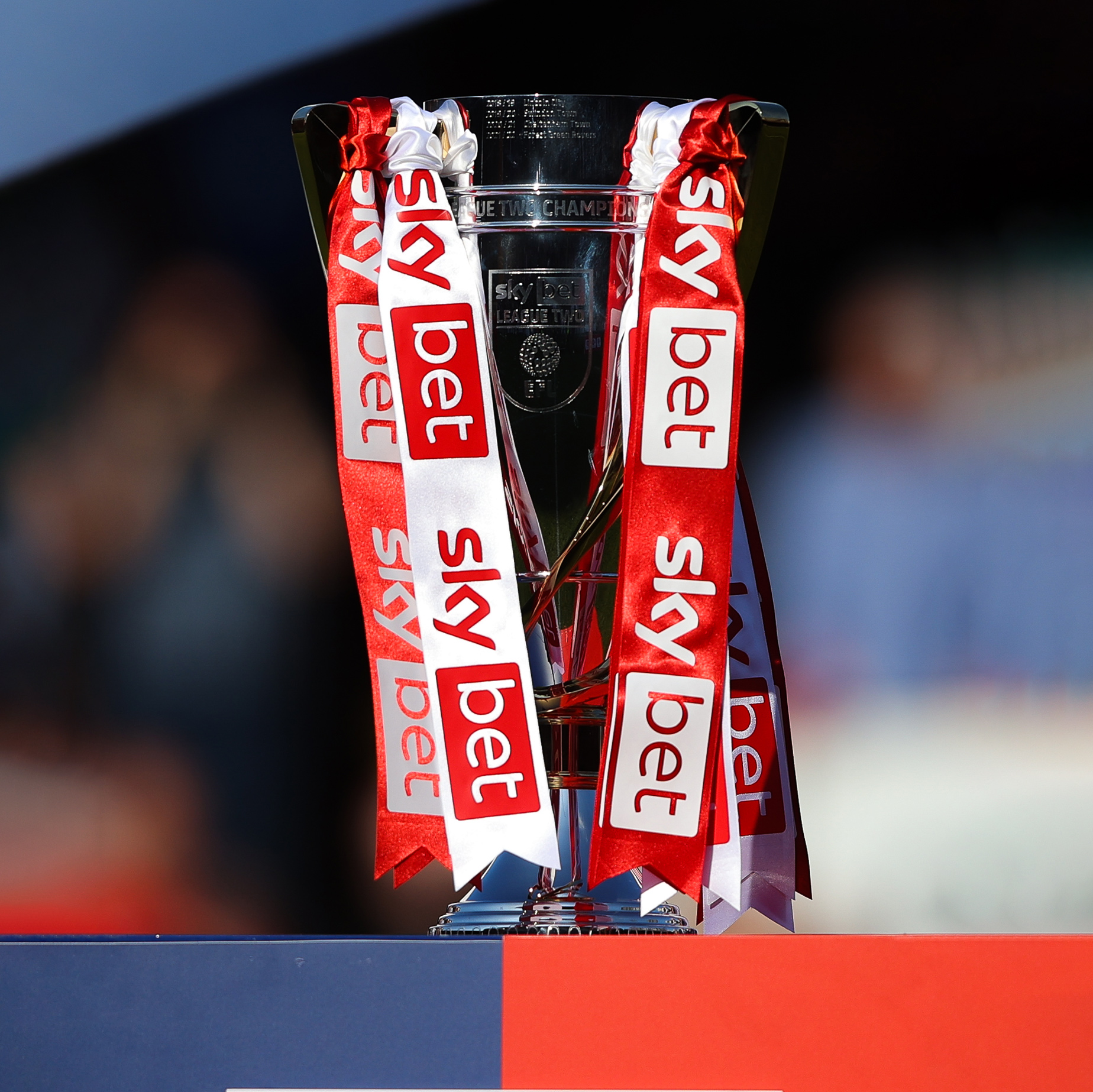 makers-of-the-skybet-efl-Winners-trophies-square