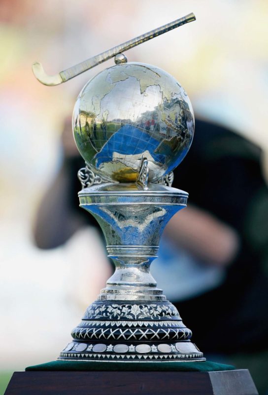 America's Cup: Louis Vuitton unveils new Challenger's Cup trophy created by  Thomas Lyte