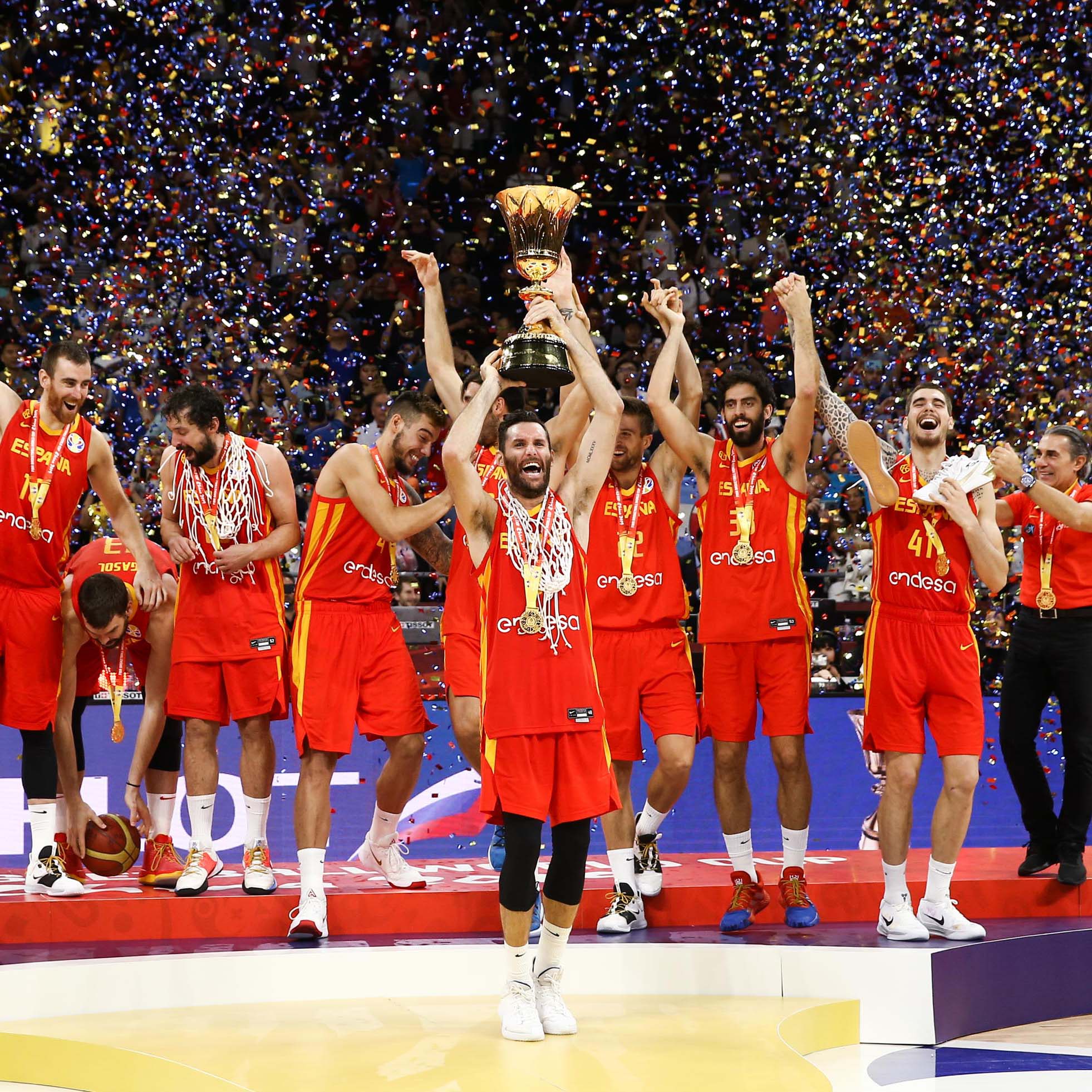 who-made-the-fiba-basketball-world-cup-trophy