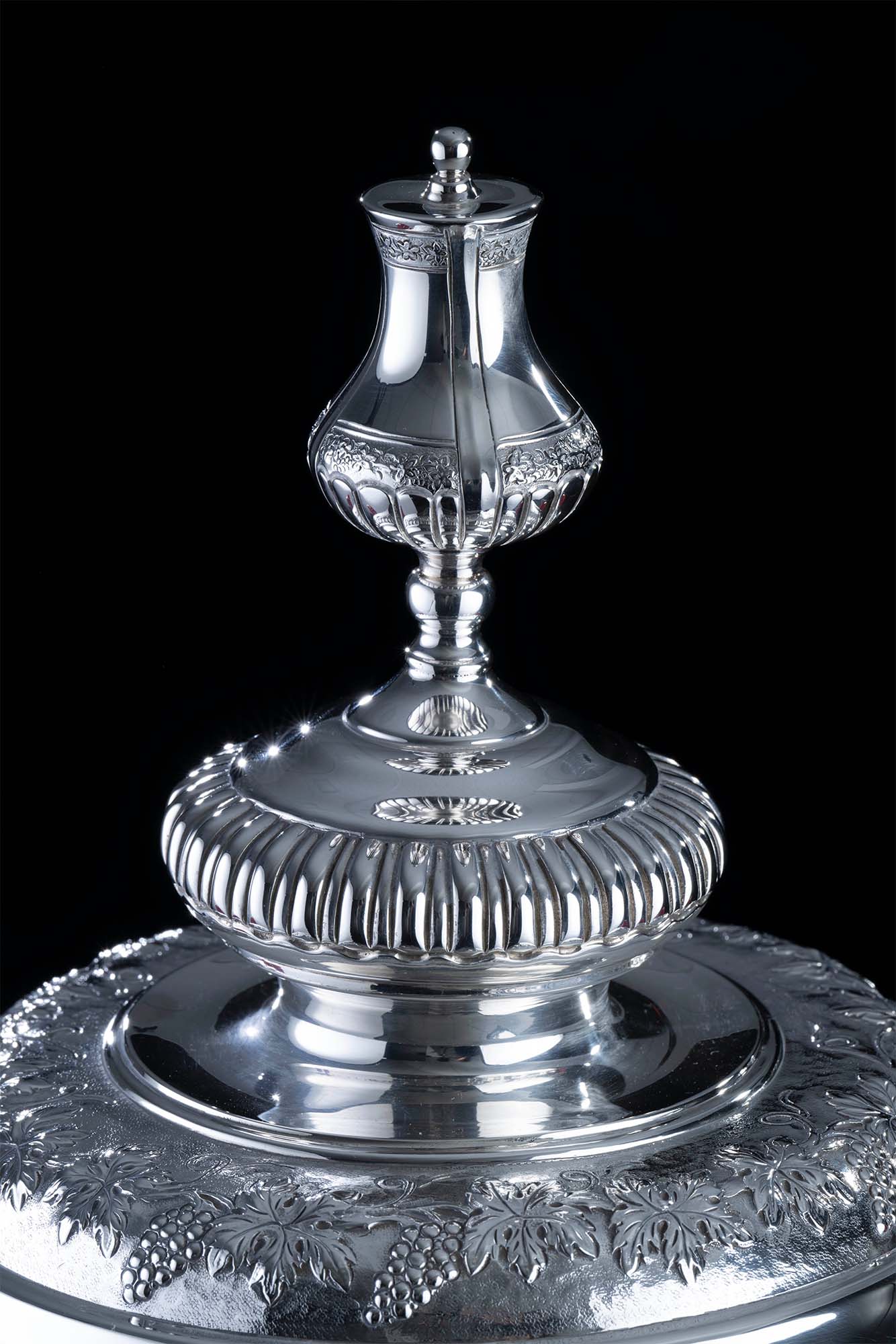 finial-on-top-of-the-fa-cup-trophy