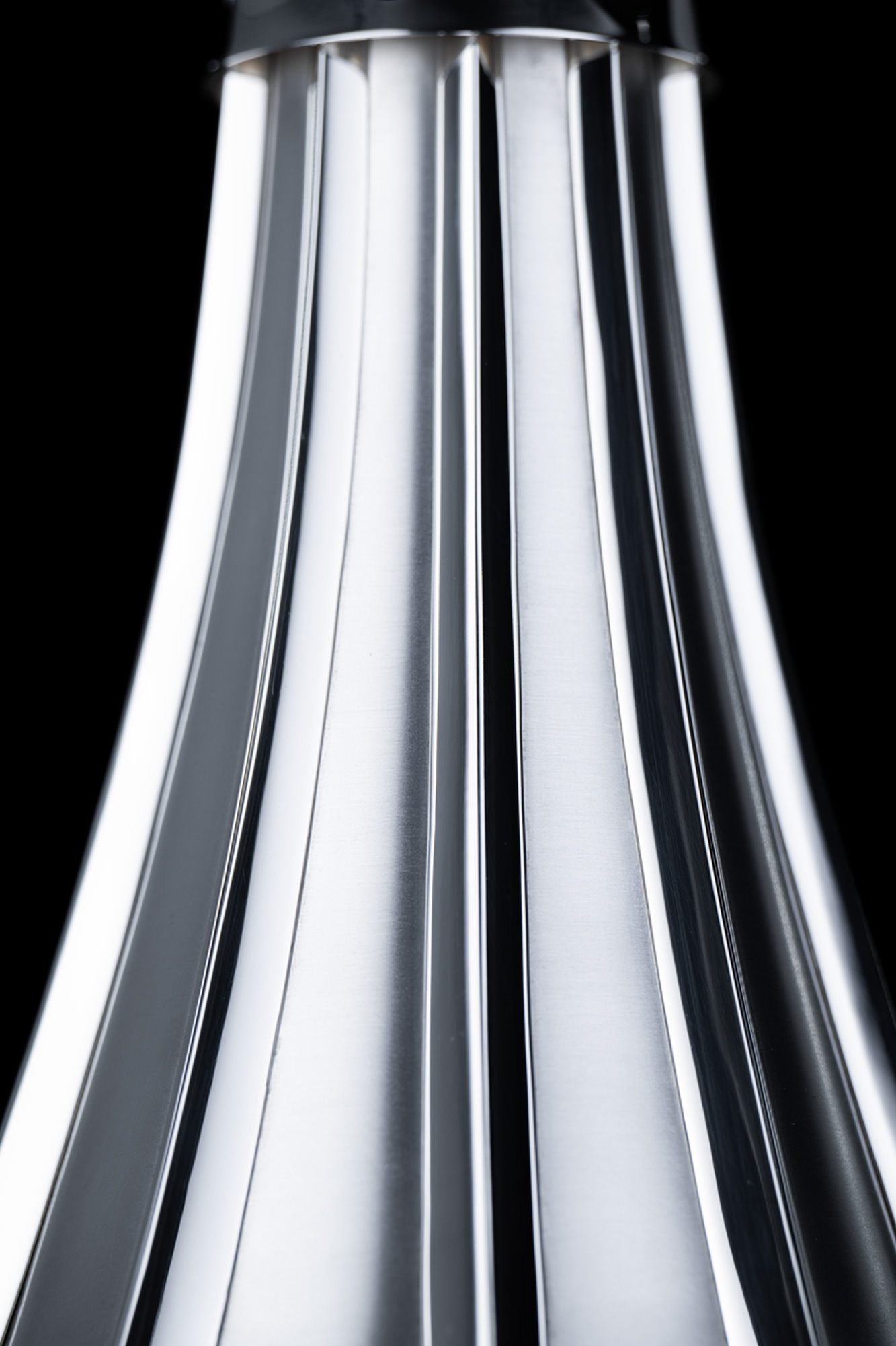 Designers-and-Makers-of-the-EPCR-Challenge-Cup-Trophy–close-up-=-1333×2000