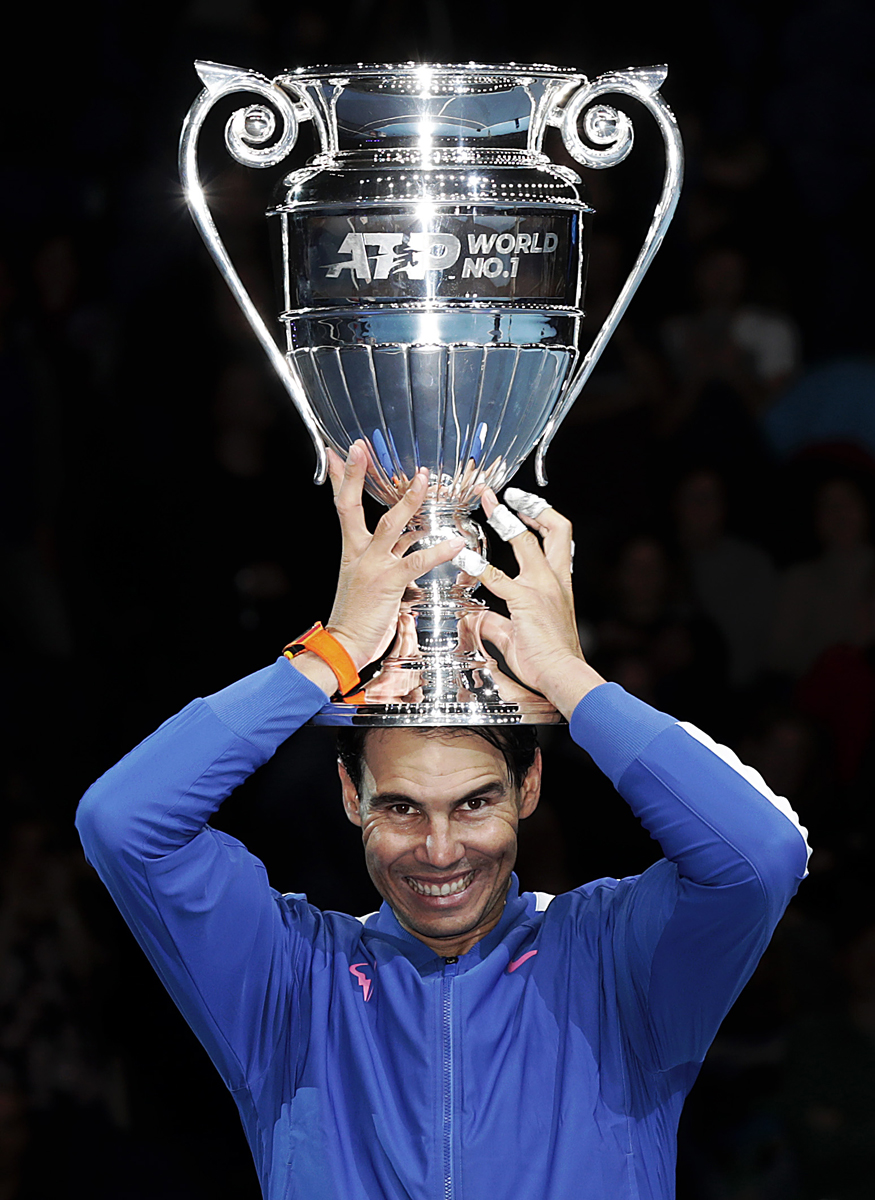 Nadal-with-ATP-No1-Trophy-portrait