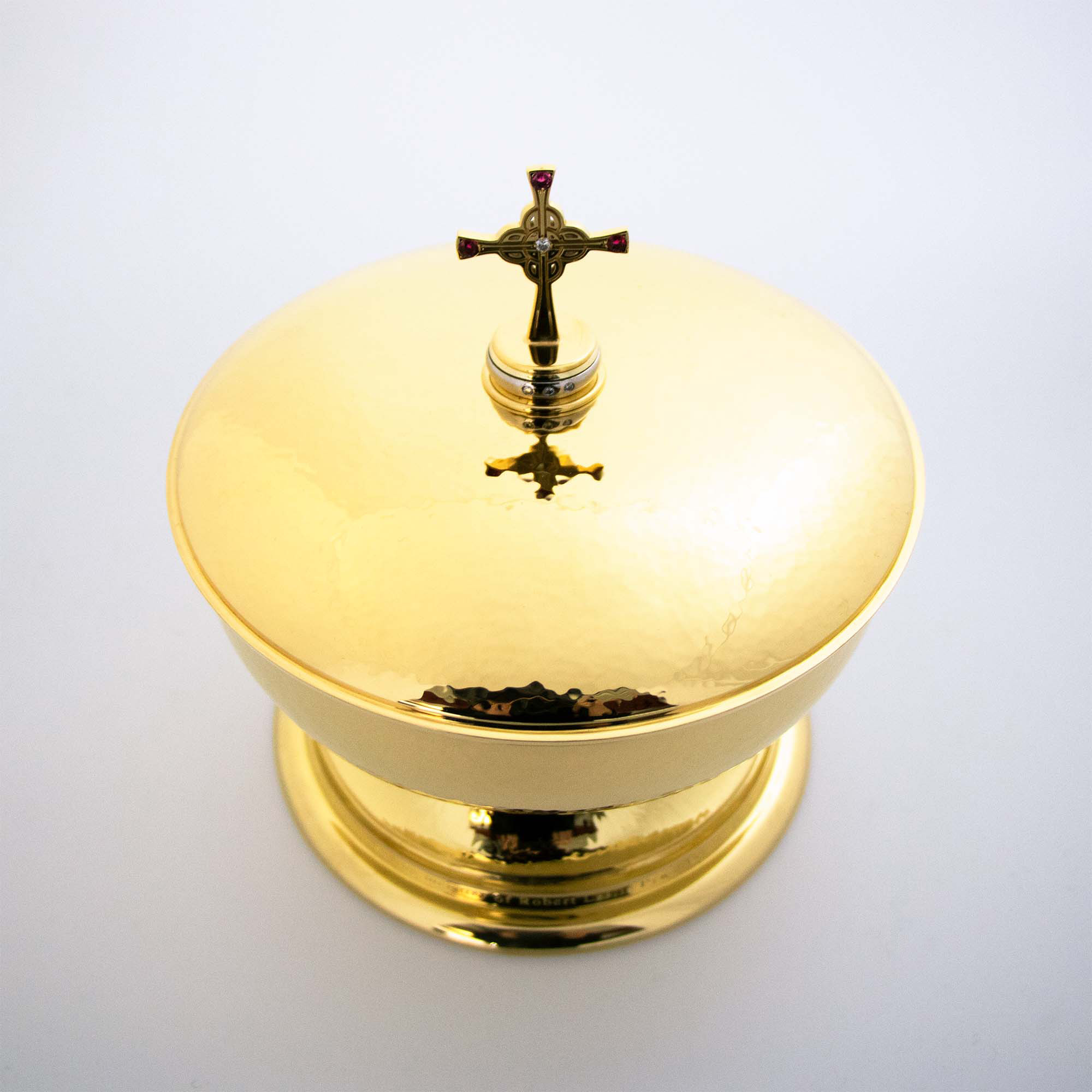 bespoke-church-ciborium-makers