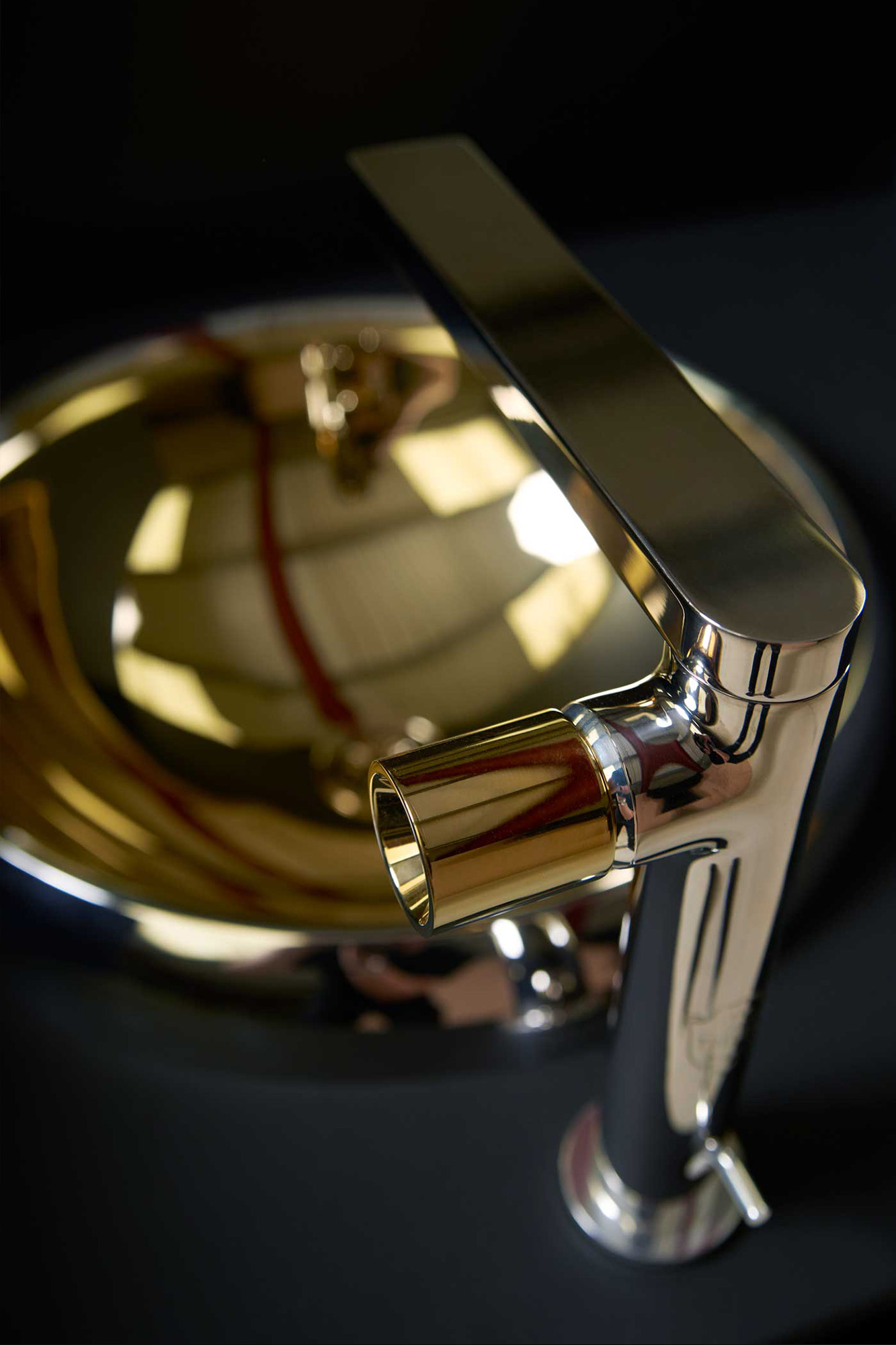 bespoke-silver-gold-kohler-sink
