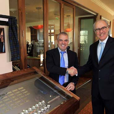 european-tour-bespoke-golf-putter-silversmiths