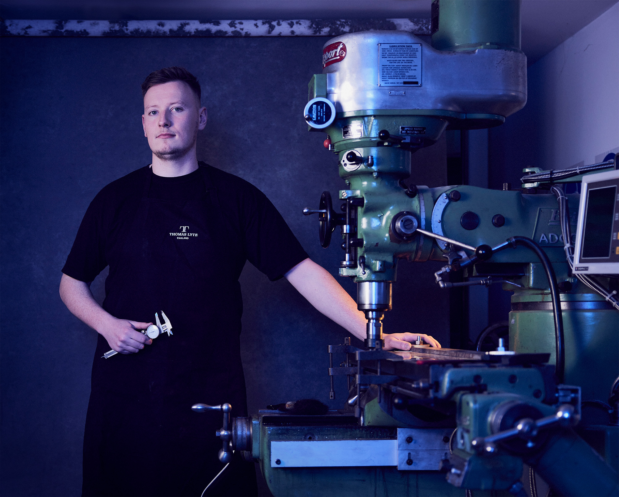 silversmith-guage-bespoke-maker-fullwidth