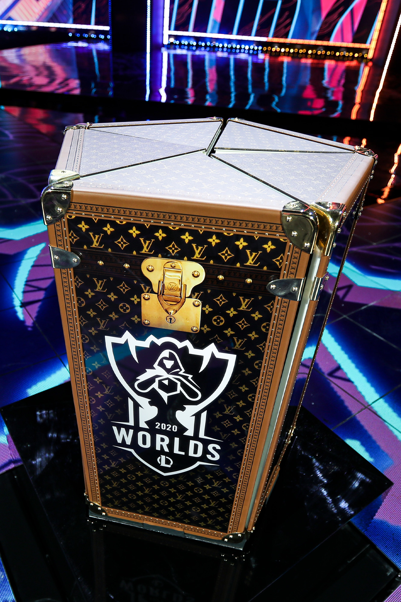 summoners-cup-made-by-thomas-lyte-inside-louis-vuitton-case