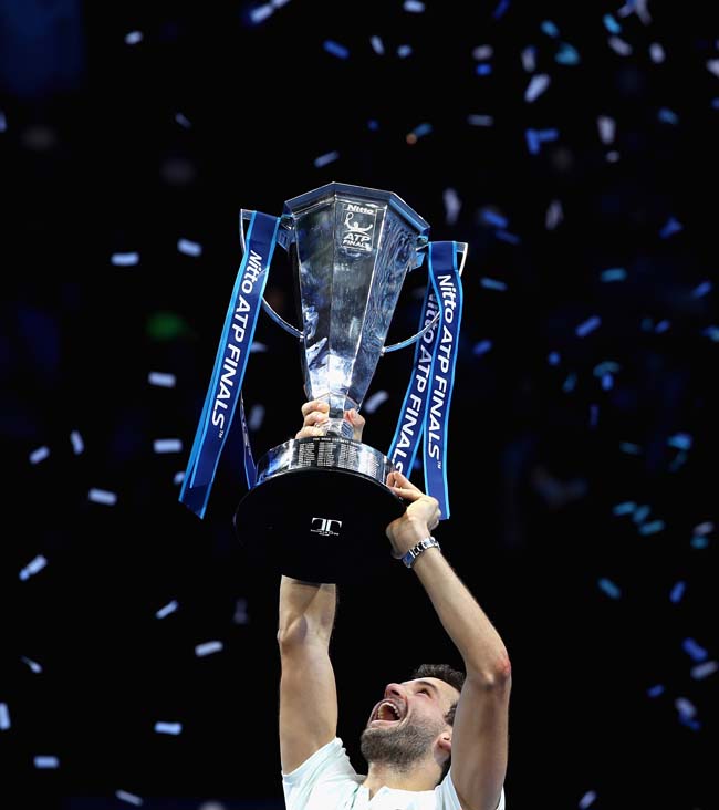 atp-singles-trophy-raised