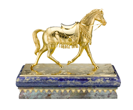 makers-of-Arabian-Stallion-sculpture-horse-in-gold