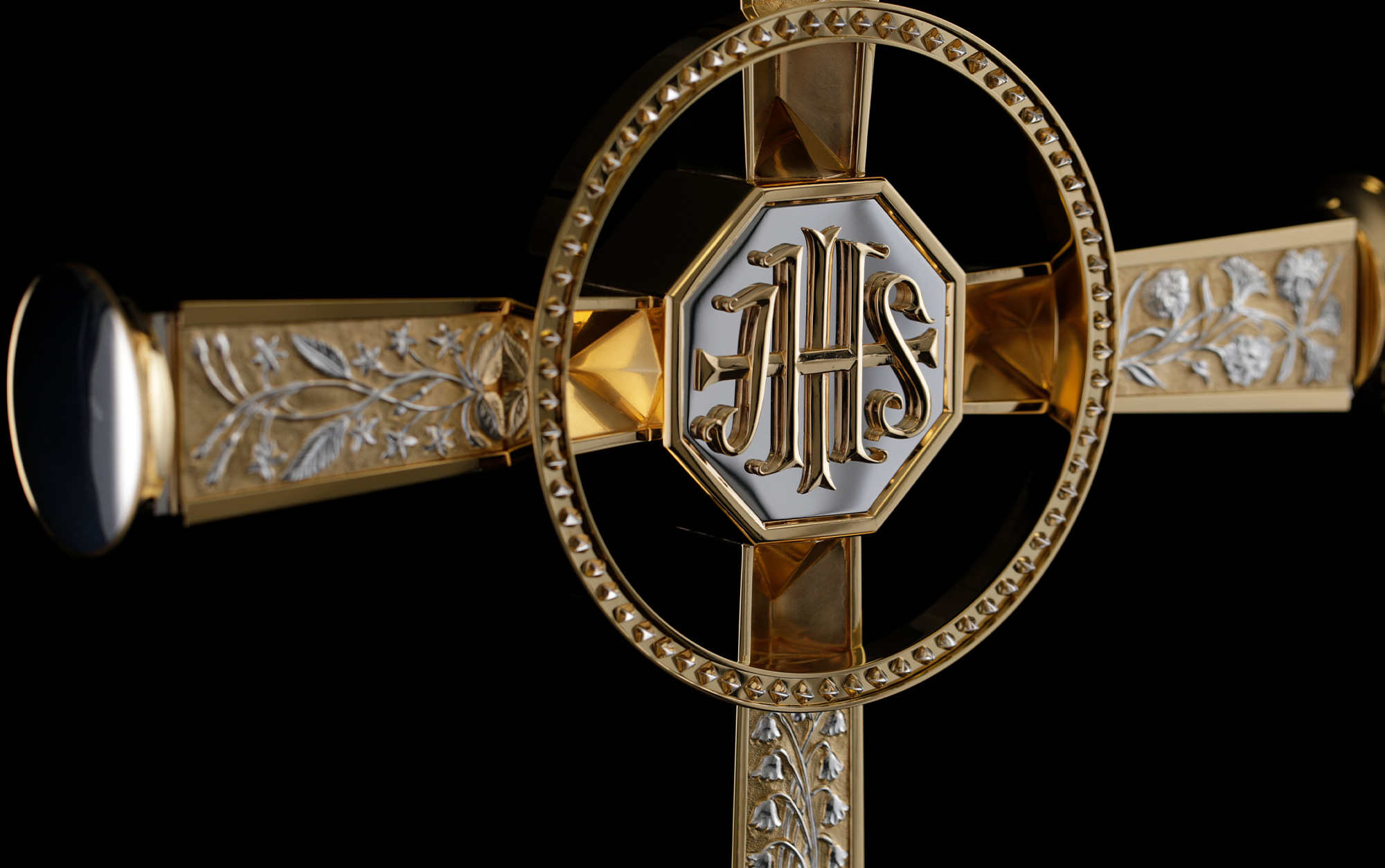 Designers Makers Of The Queen Elizabeth II Platinum Jubilee Processional Cross