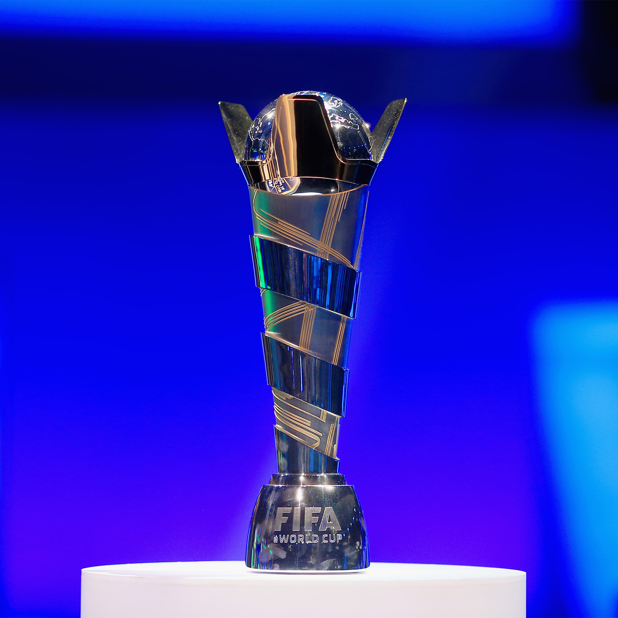 FIFAe-world-cup-trophy-on-display