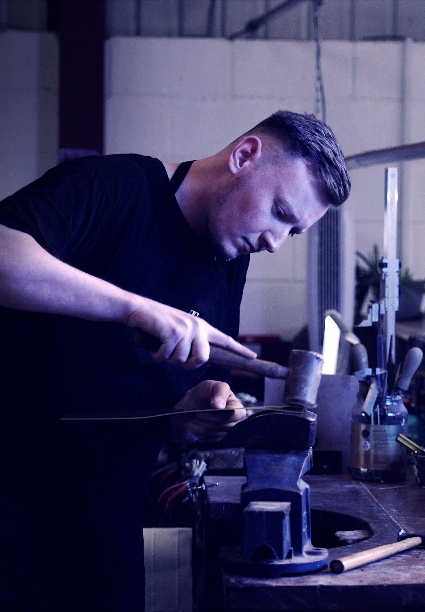 thomas lyte silversmith hammering metal