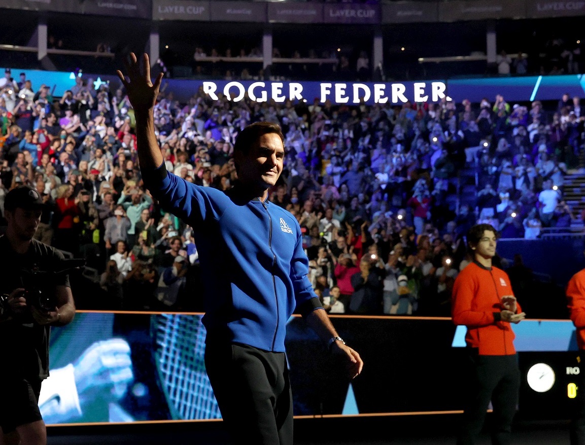Roger Federer takes a bow closer