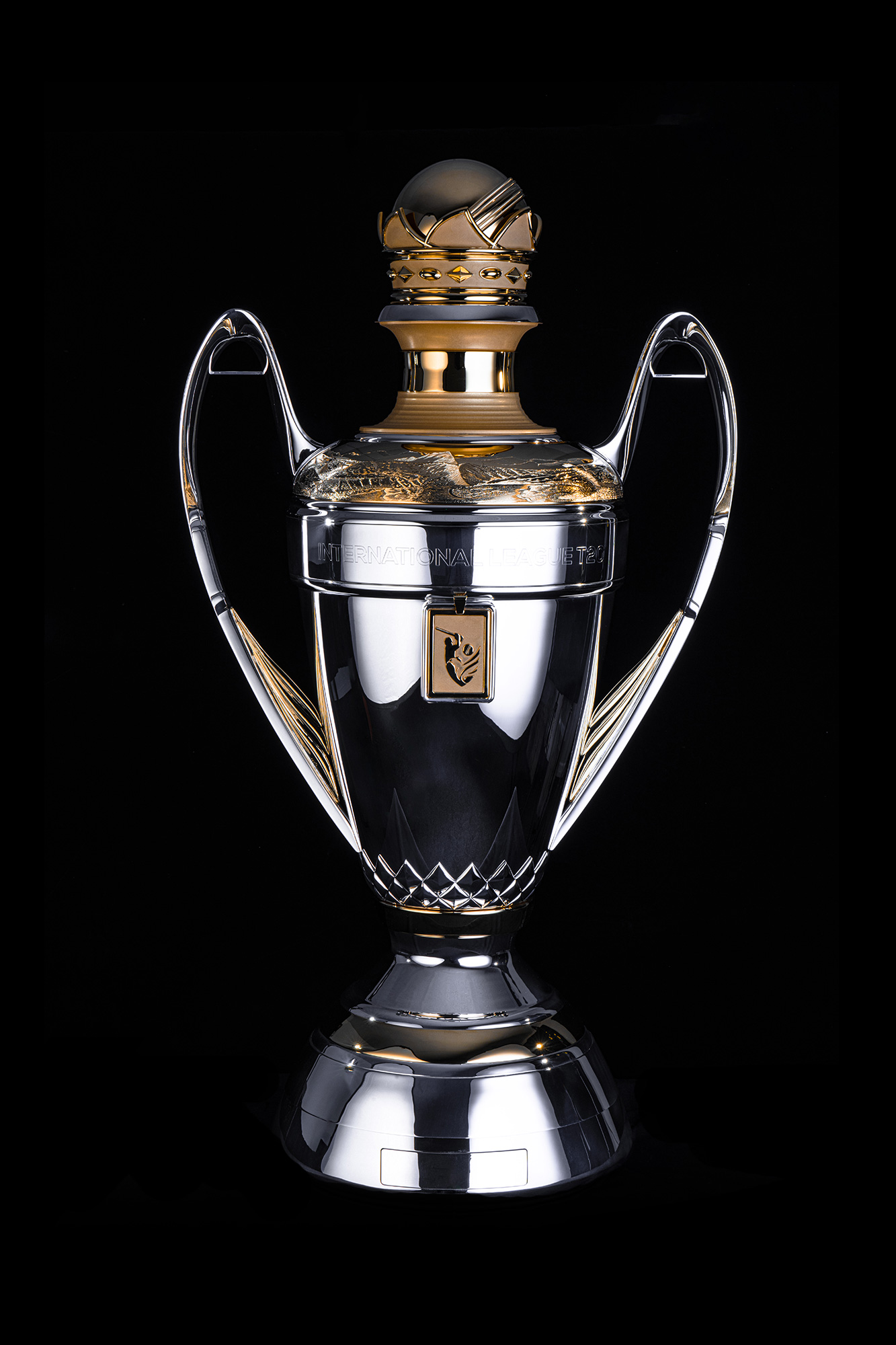 designers and makers of the ILT20 UAE cricket trophy