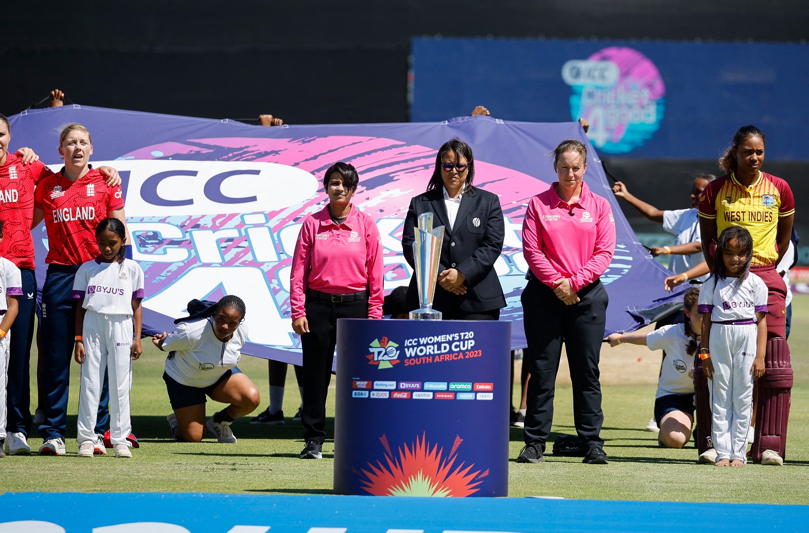 ICC Womens T20 World Cup Trophy - Made by Thomas Lyte - Trophy Makers (Landscape)