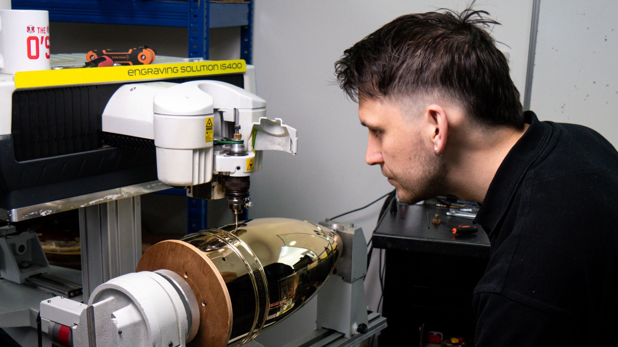 League 2 trophy - Thomas Lyte engraver - Leyton Orient 0