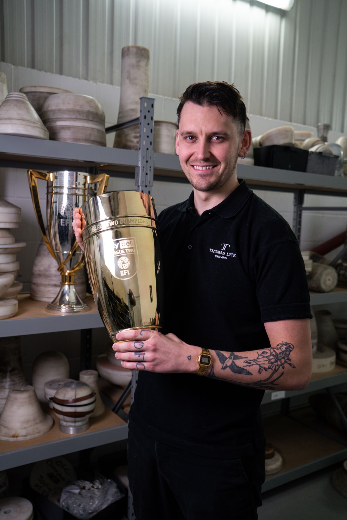 League 2 trophy - Thomas Lyte engraver - Leyton Orient 1