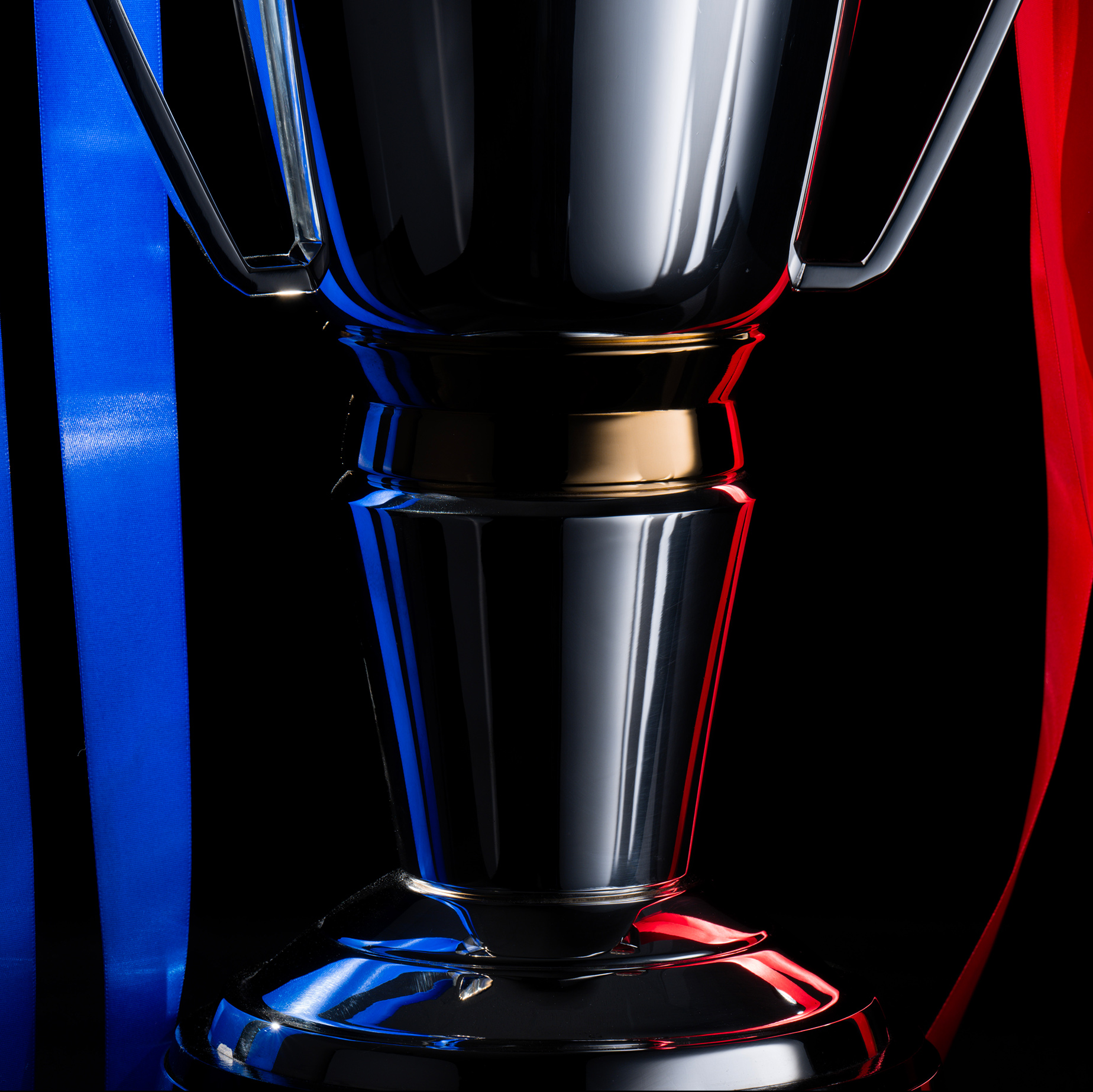 Thomas Lyte Designers and Makers of the SWPL Sky Sports Cup Trophy (closeup2)