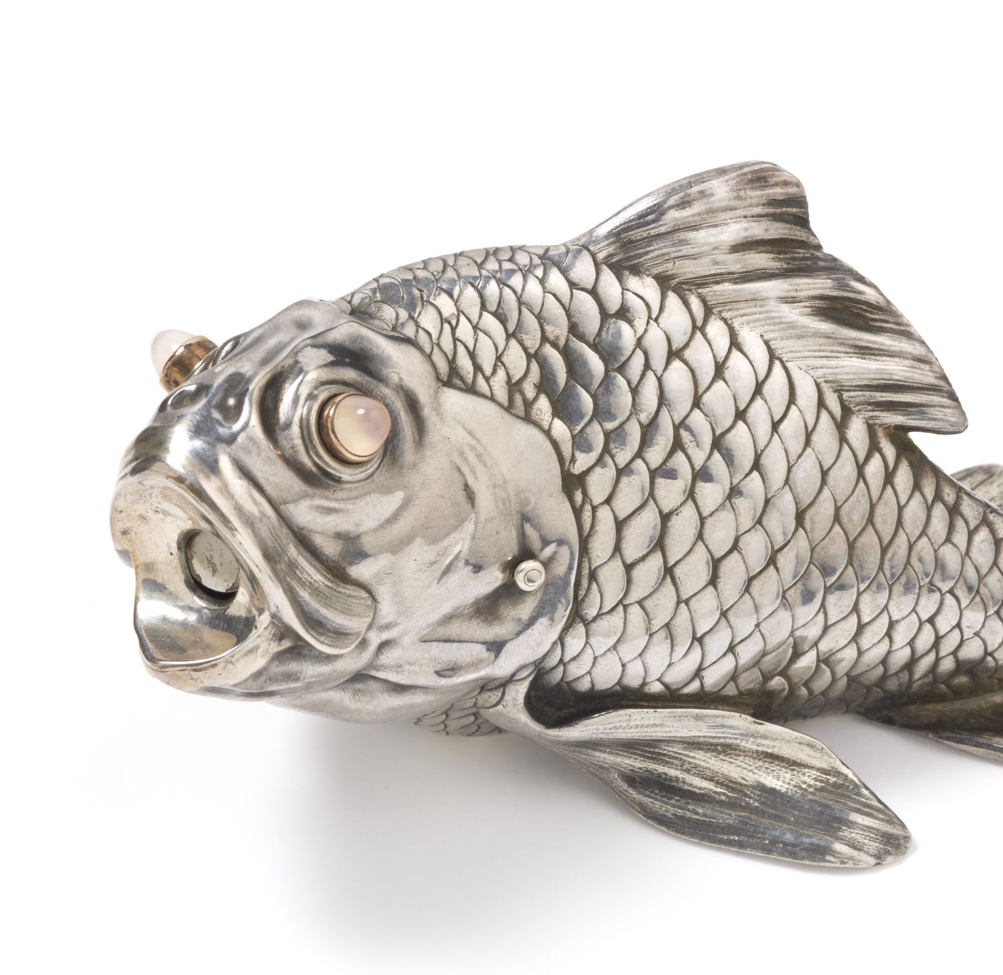 Treasure House Fair - WARTSKI - Silver cigar cutter by Carl Fabergé, St. Petersburg, circa 1908 - Thomas Lyte Article