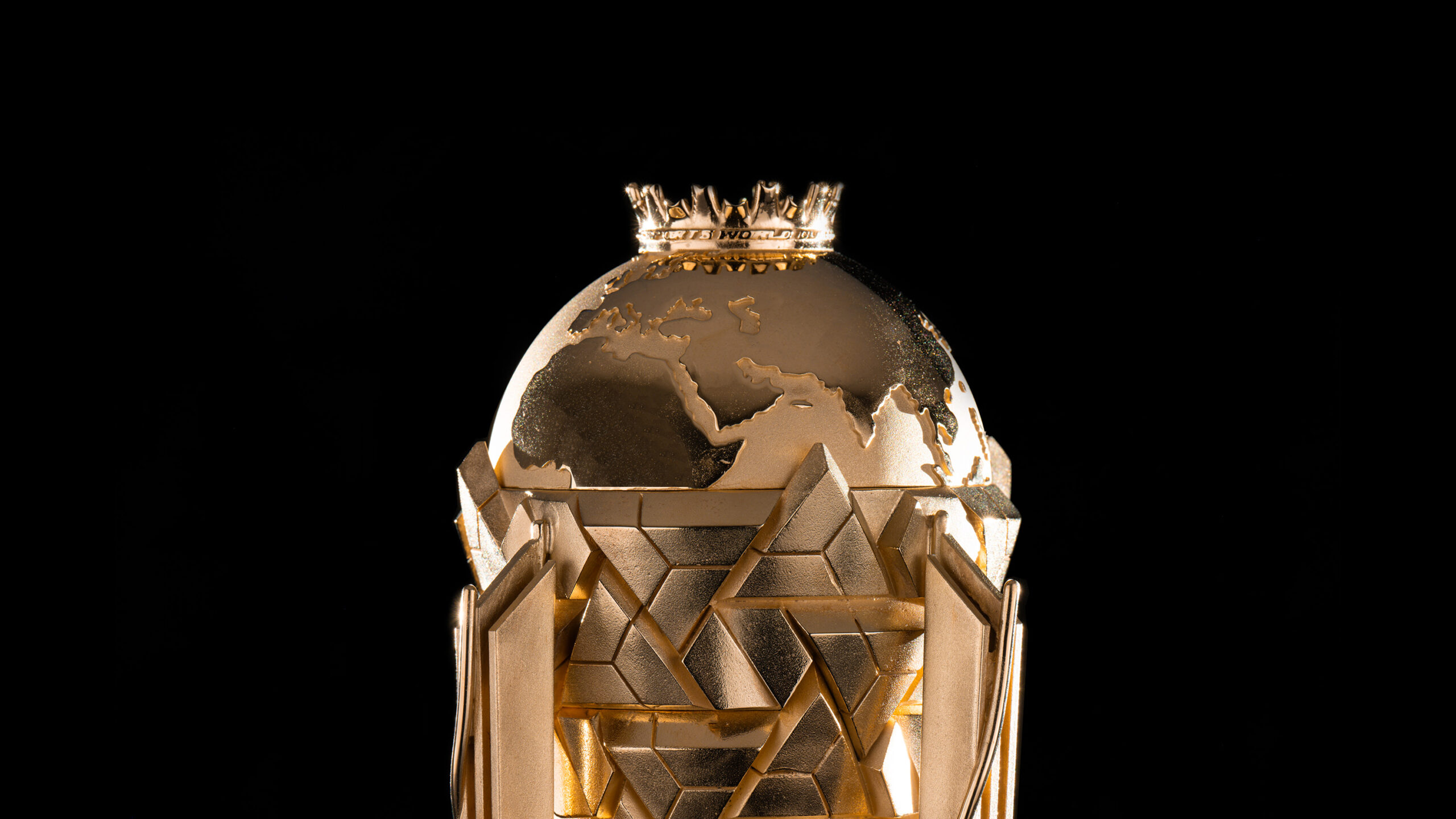 Esports World Cup Club Championship Trophy Designers and Makers Thomas Lyte header