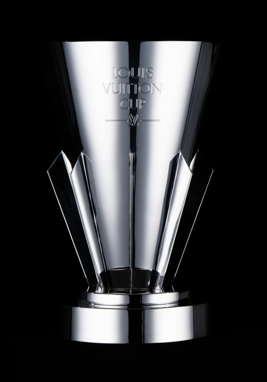 Makers of the Louis Vuitton Cup - Thomas Lyte