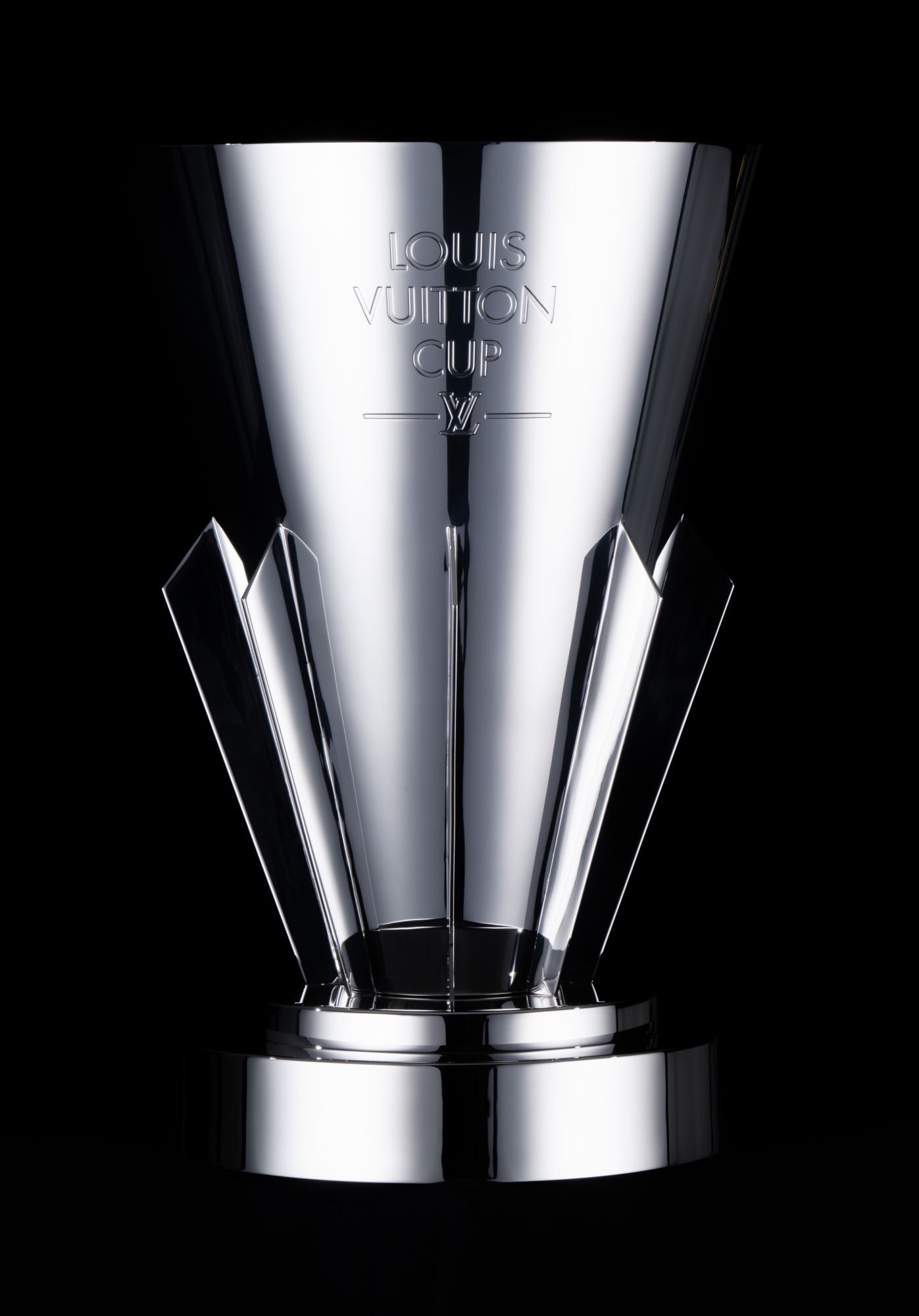 Louis Vuitton Cup Makers Thomas Lyte 2