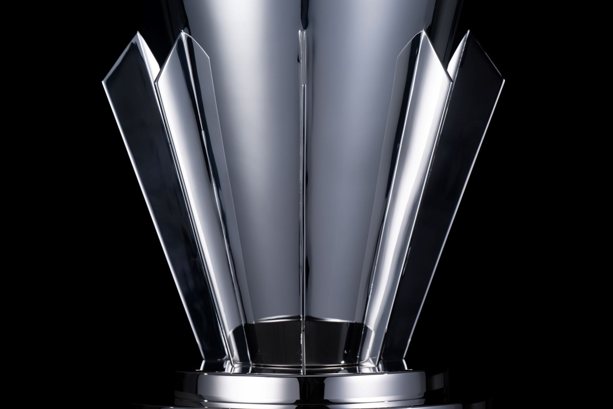 Louis Vuitton Cup Makers Thomas Lyte - engraving Landscape Body closeup