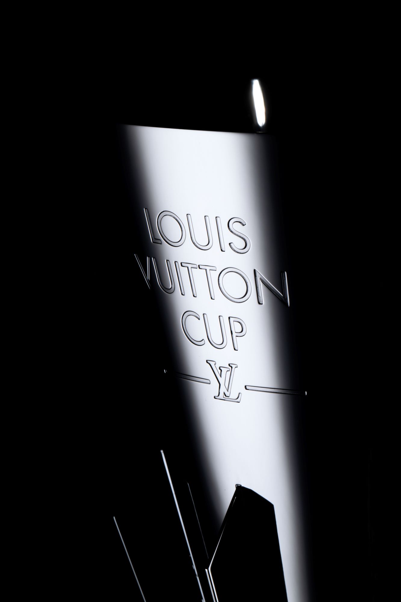 Louis Vuitton Cup Makers Thomas Lyte - engraving