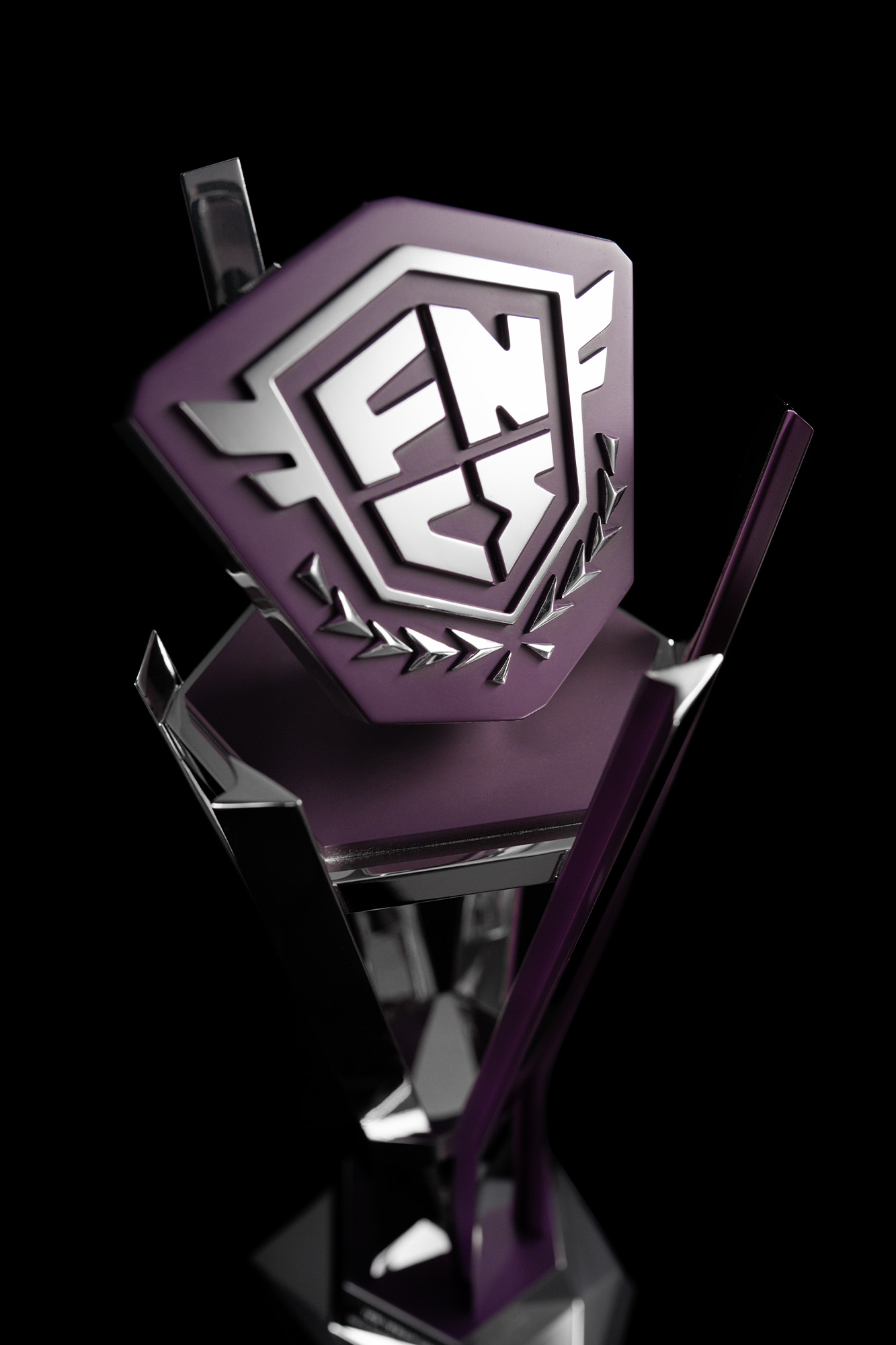 FNCS PRO AM trophy Designers and Makers Thomas Lyte fortnite trophy fortnite logo purple esports trophy
