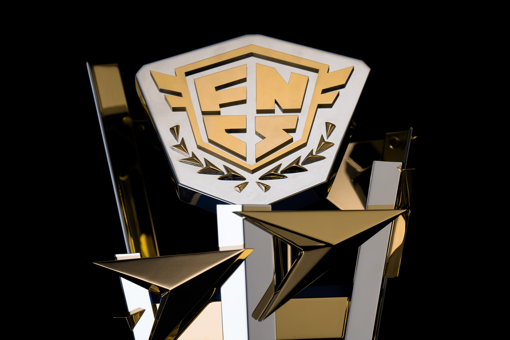Fortnite Global Championship Trophy Designers and Makers Thomas Lyte Landscape Crown